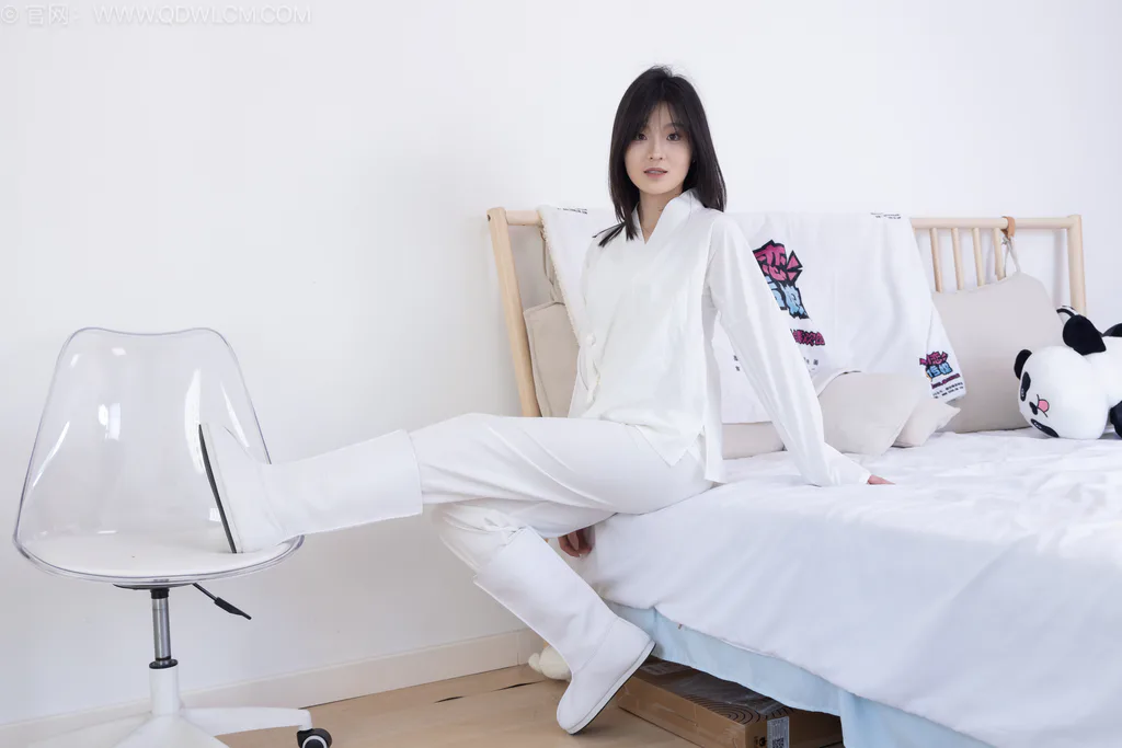 图片[4]-精选勿恋传媒 NO.2551 青柠-古风长靴、薄肉丝[240P]-草丛看图