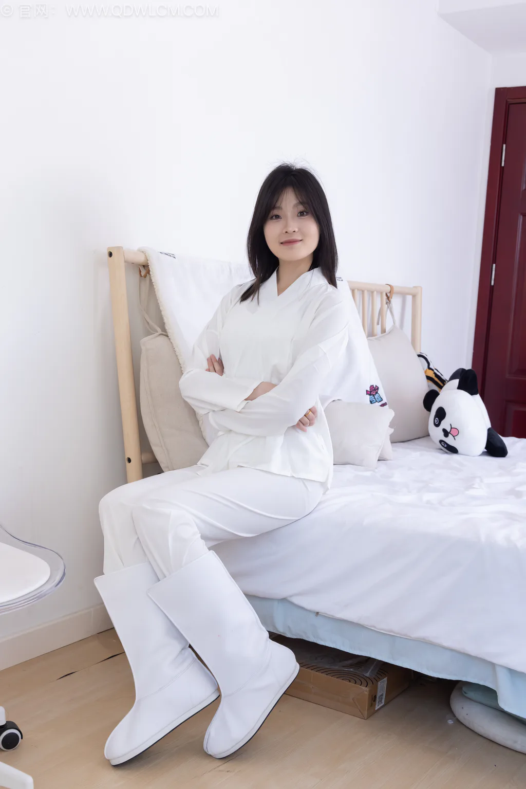 图片[5]-精选勿恋传媒 NO.2551 青柠-古风长靴、薄肉丝[240P]-草丛看图