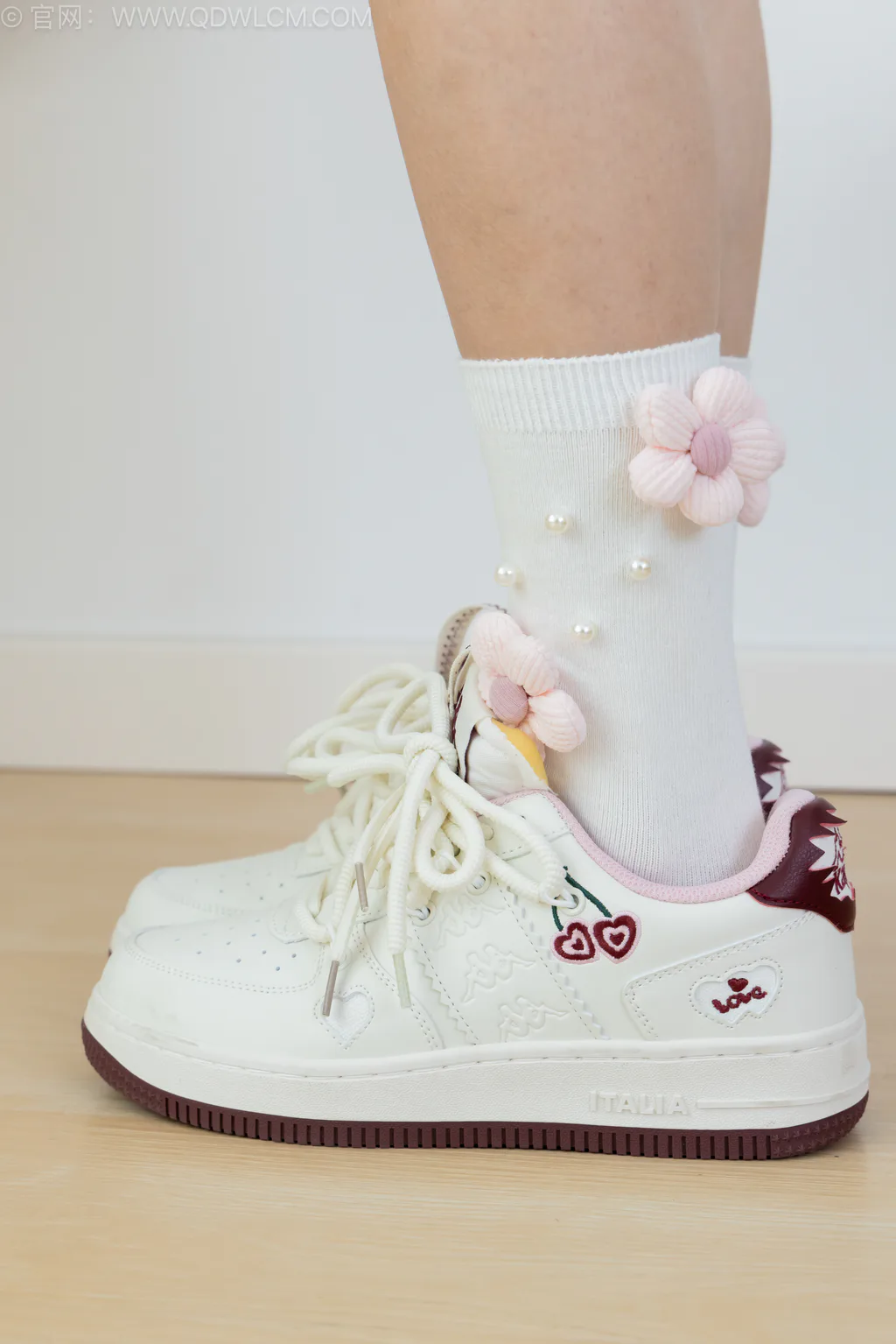 图片[6]-精选勿恋传媒 NO.2563 茯苓-板鞋、白棉袜、裸足[200P]-草丛看图