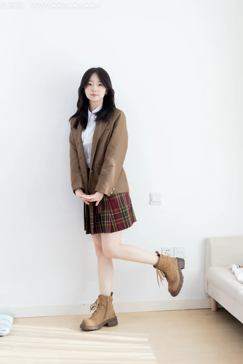 图片[2]-精选勿恋传媒 NO.2567 萌萌-短靴、白棉袜、裸足、jk至服[150P]-草丛看图