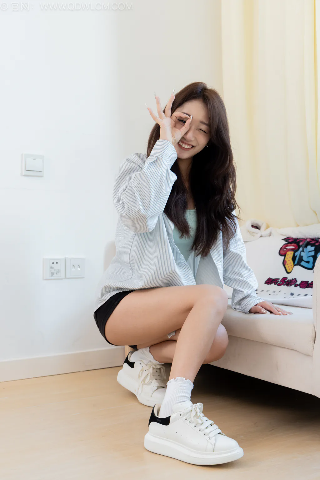 图片[8]-精选勿恋传媒 NO.2569 半夏-板鞋、纯白棉袜、裸足[149P]-草丛看图