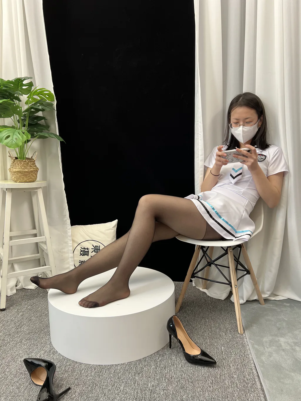 图片[3]-精选三禾摄影 NO.049 水手服 黑丝 高跟[193P]-草丛看图