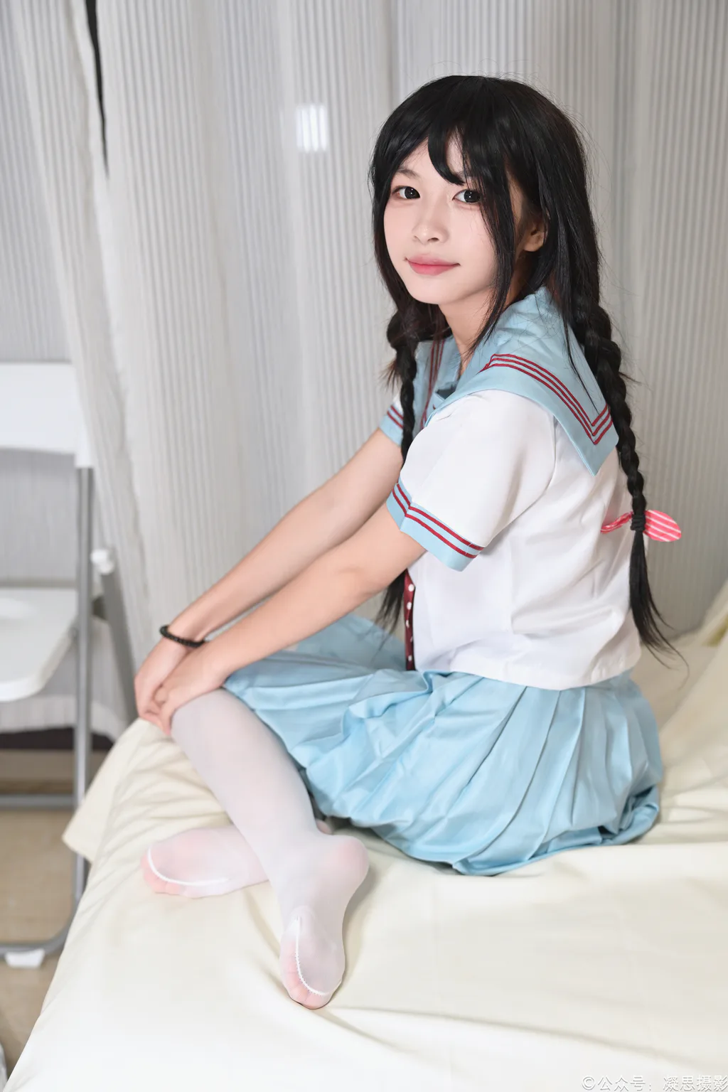 图片[2]-精选凝思摄影 NO.053 沅沅-jk至服、白丝、室内鞋[140P]-草丛看图