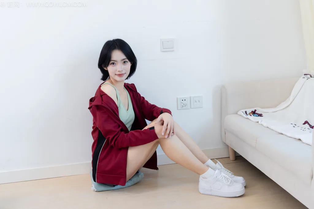 图片[3]-精选勿恋传媒 NO.2572 小爱-板鞋、白棉袜、裸足[151P]-草丛看图