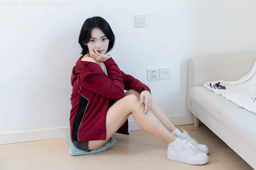 图片[4]-精选勿恋传媒 NO.2572 小爱-板鞋、白棉袜、裸足[151P]-草丛看图