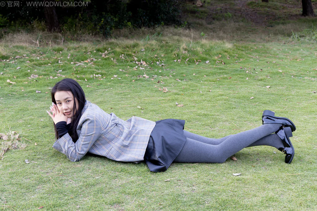 图片[6]-精选勿恋传媒 NO.2559 岚岚-皮鞋、厚灰丝、穿袜子[255P]-草丛看图