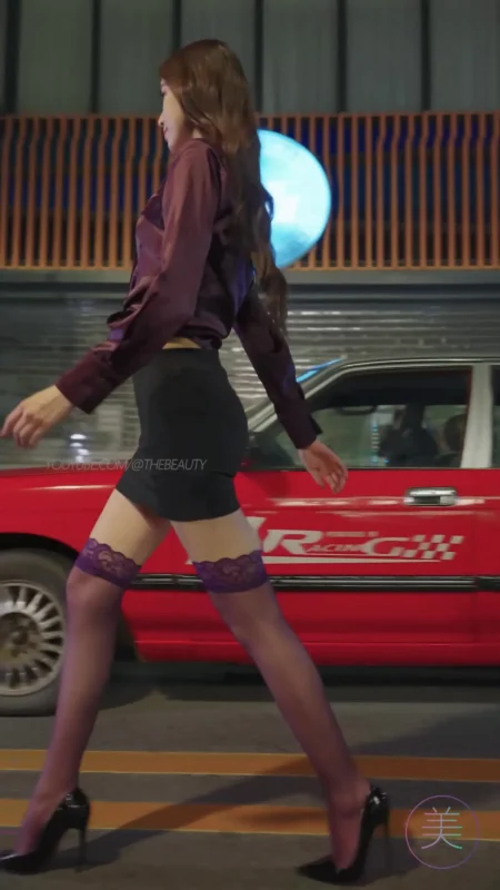 精选NO.1708 2024 广州车展 网荭美女车模 beautyleg LOOKBOOK 99[30P]-草丛看图