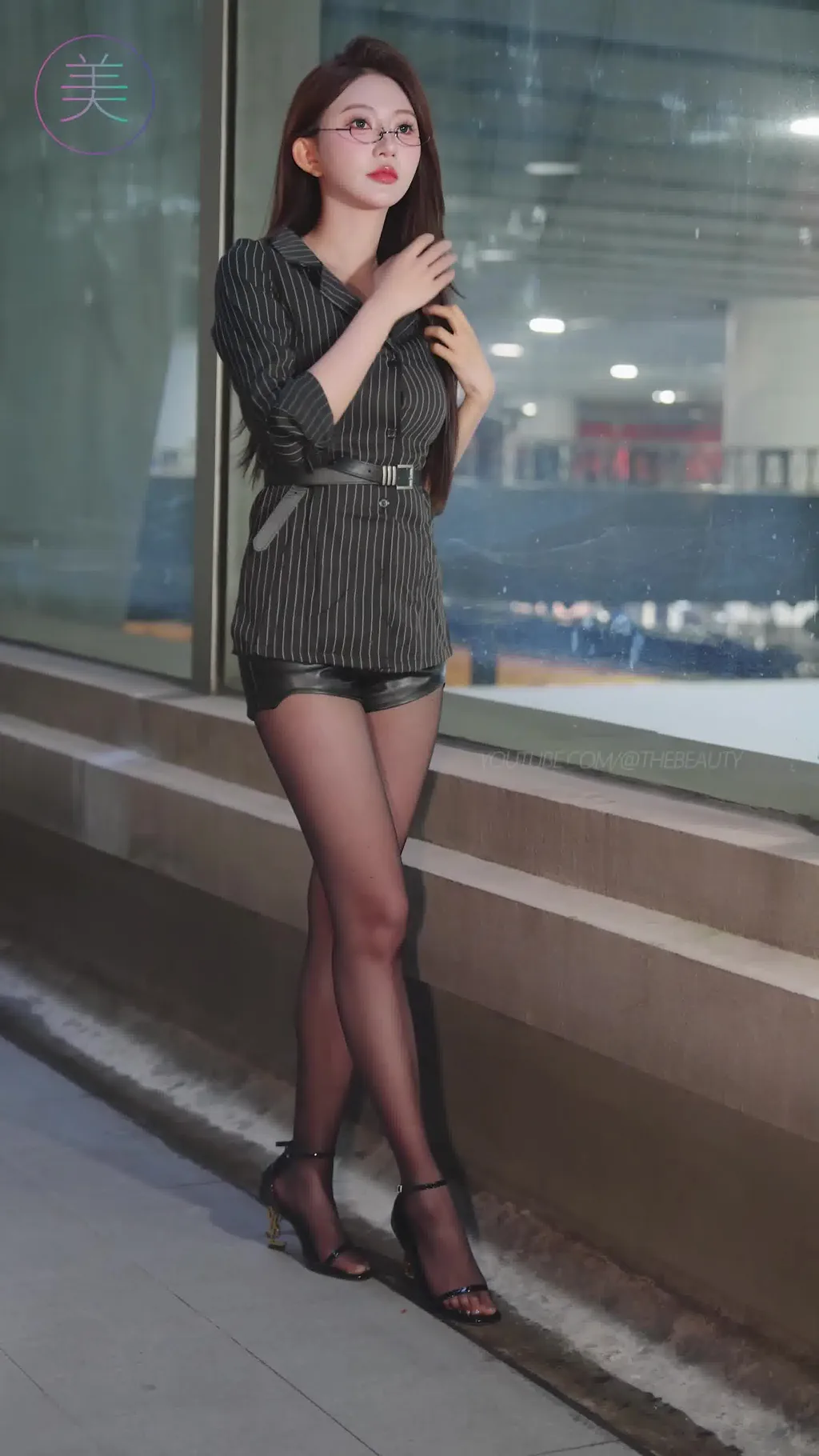 图片[6]-精选NO.1691 2024 广州车展 网荭美女车模 beautyleg LOOKBOOK 82[30P]-草丛看图