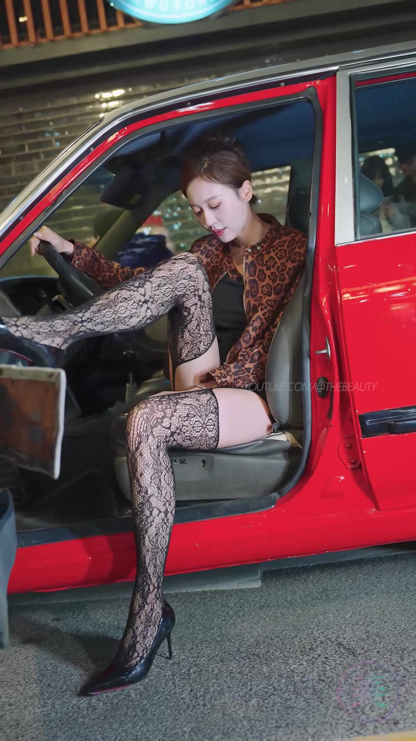 图片[4]-精选NO.1683 2024 广州车展 网荭美女车模 beautyleg LOOKBOOK 74[30P]-草丛看图