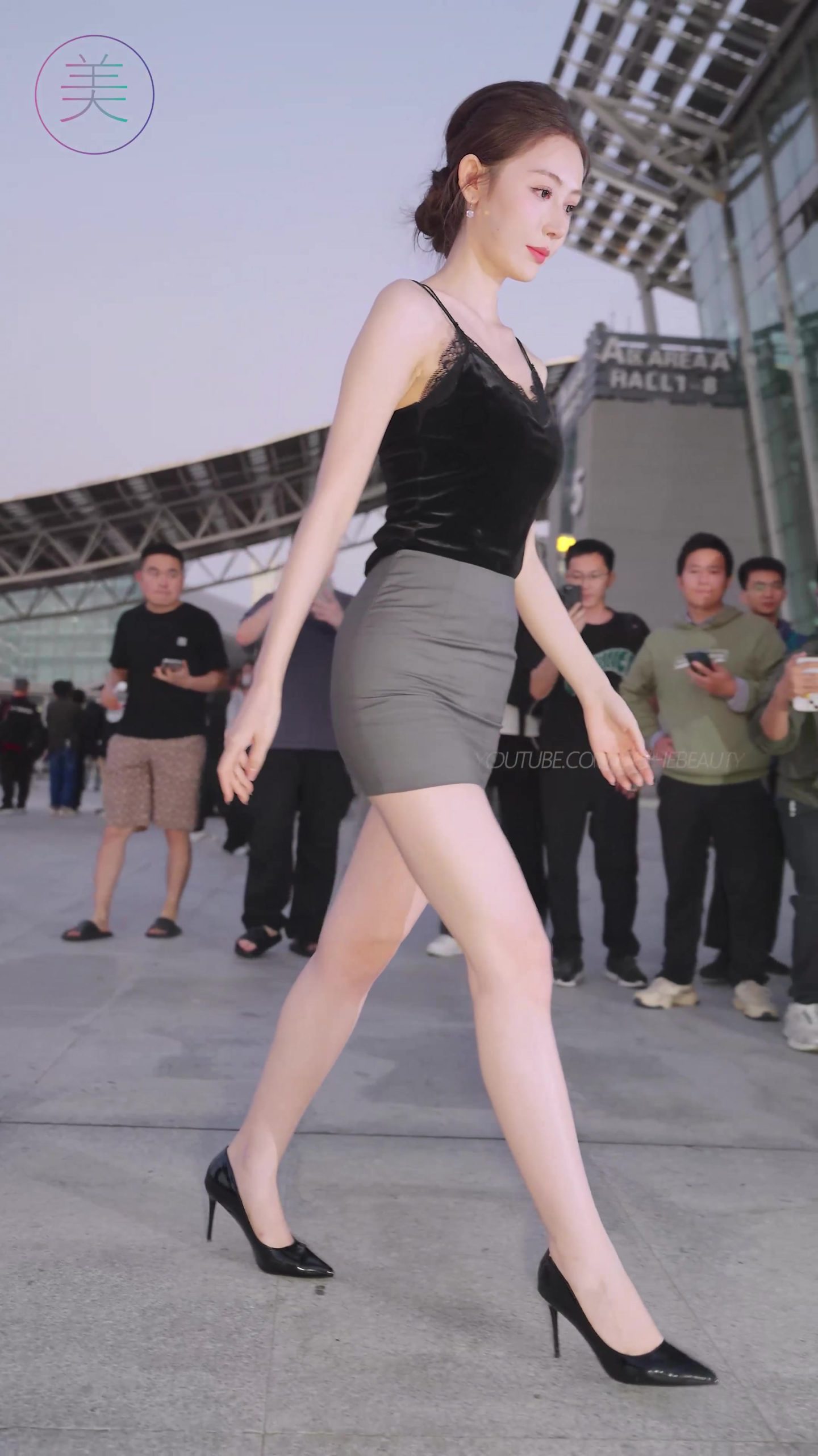 图片[8]-精选NO.1719 2024 广州车展 网荭美女车模 beautyleg LOOKBOOK 105[30P]-草丛看图