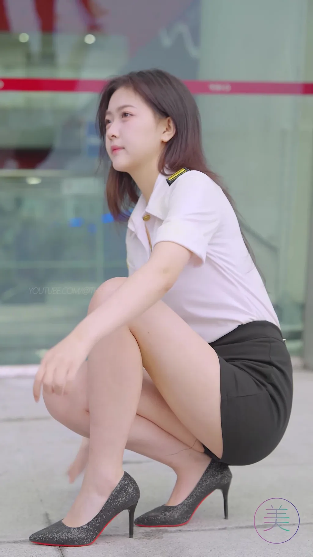 图片[2]-精选NO.1699 2024 广州车展 网荭美女车模 beautyleg LOOKBOOK 90[30P]-草丛看图