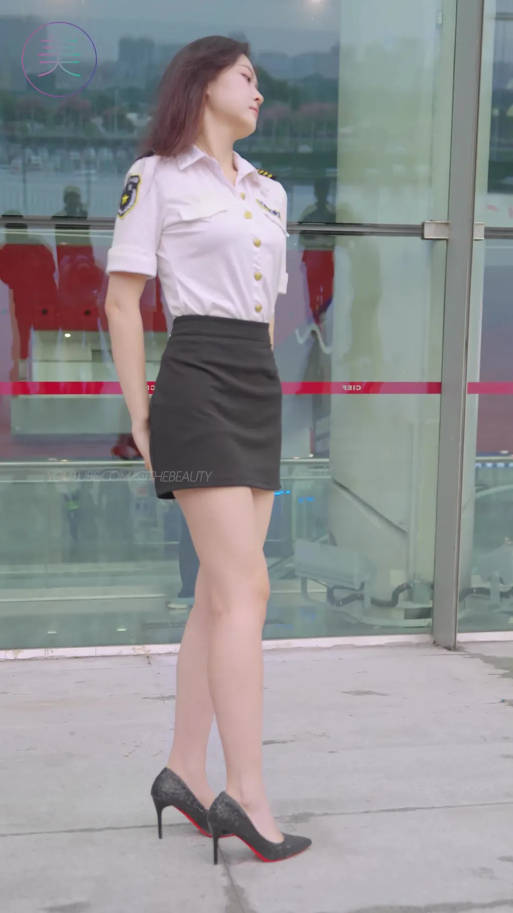 图片[4]-精选NO.1699 2024 广州车展 网荭美女车模 beautyleg LOOKBOOK 90[30P]-草丛看图