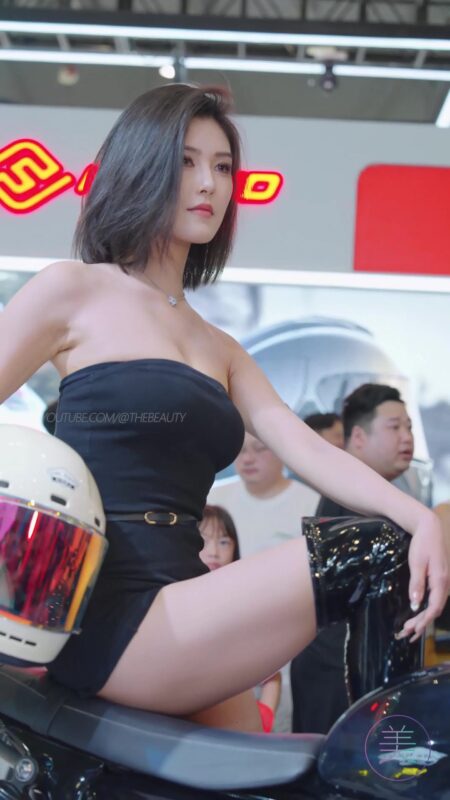 精选NO.1712 2024 重庆摩博会机车展 Racing Model LOOKBOOK 53[30P]-草丛看图