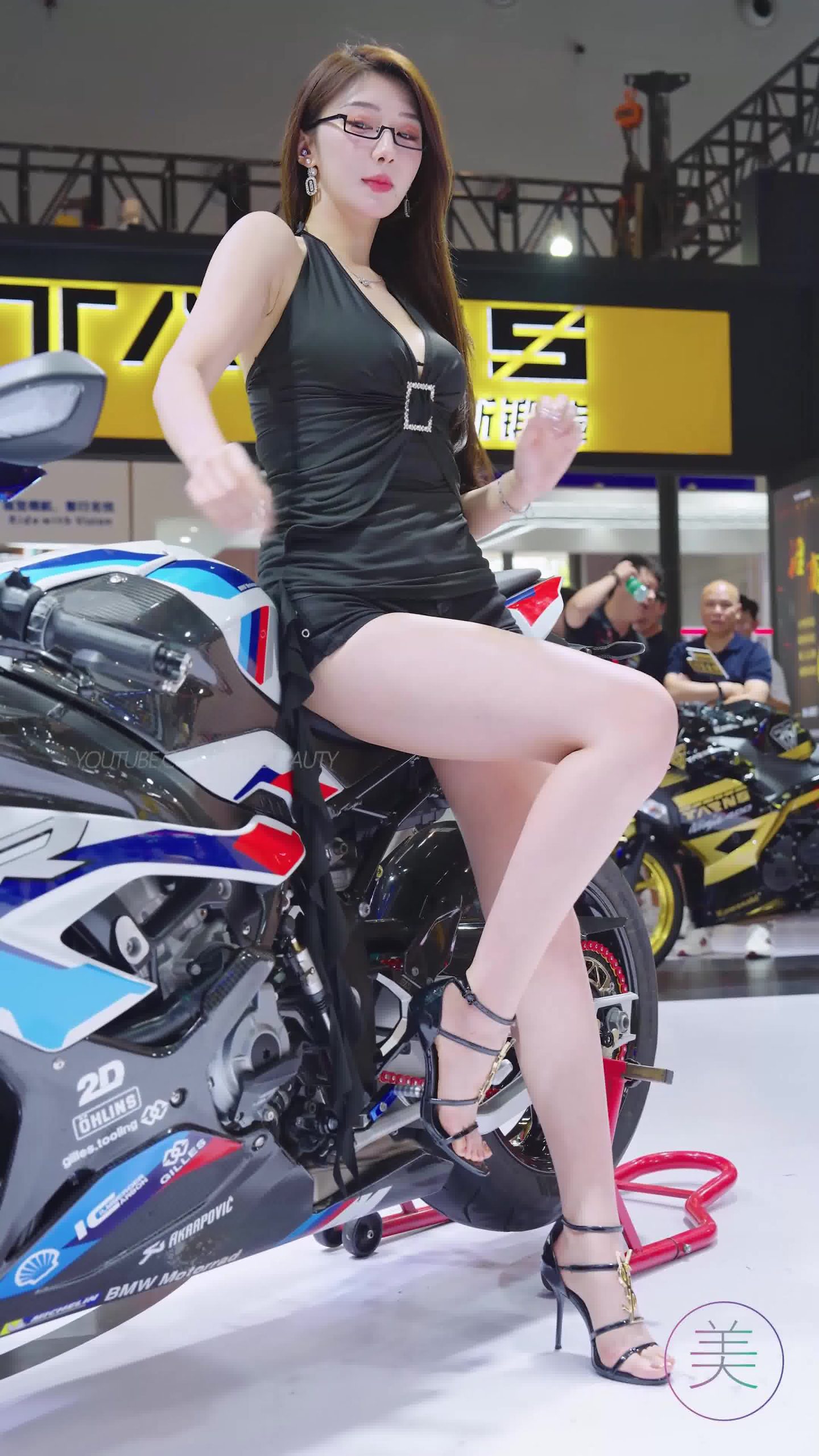 图片[8]-精选NO.1713 2024 重庆摩博会机车展 Racing Model LOOKBOOK 54[30P]-草丛看图