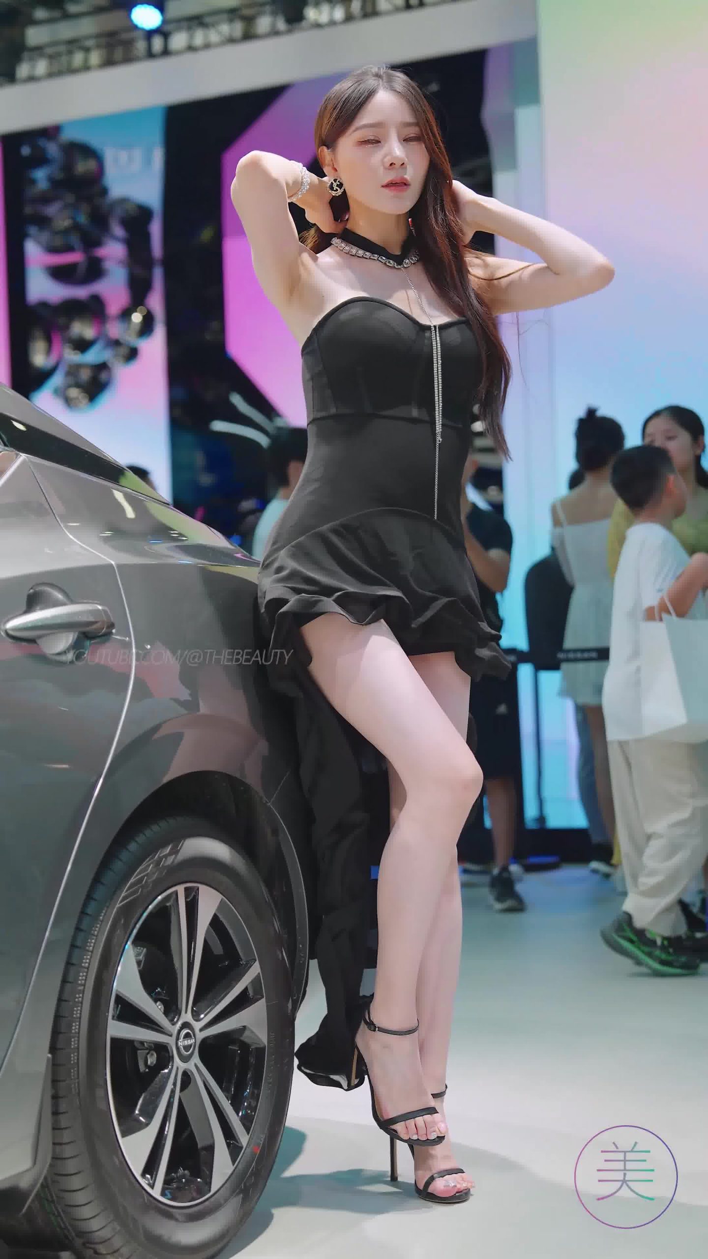 图片[3]-精选NO.1705 2024 广州车展 网荭美女车模 beautyleg LOOKBOOK 96[30P]-草丛看图