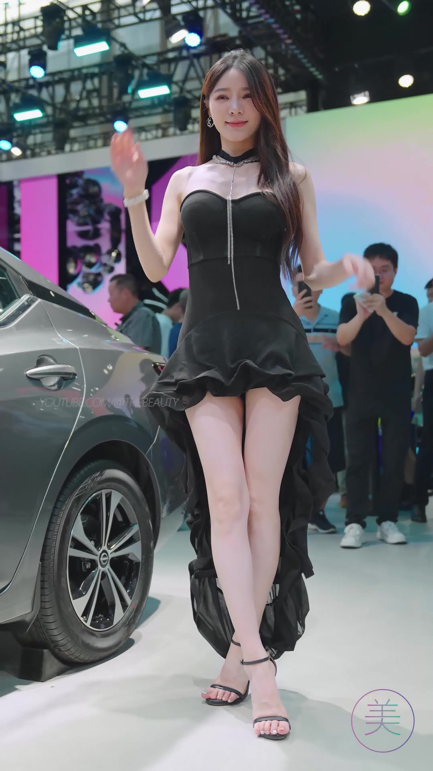 图片[7]-精选NO.1705 2024 广州车展 网荭美女车模 beautyleg LOOKBOOK 96[30P]-草丛看图