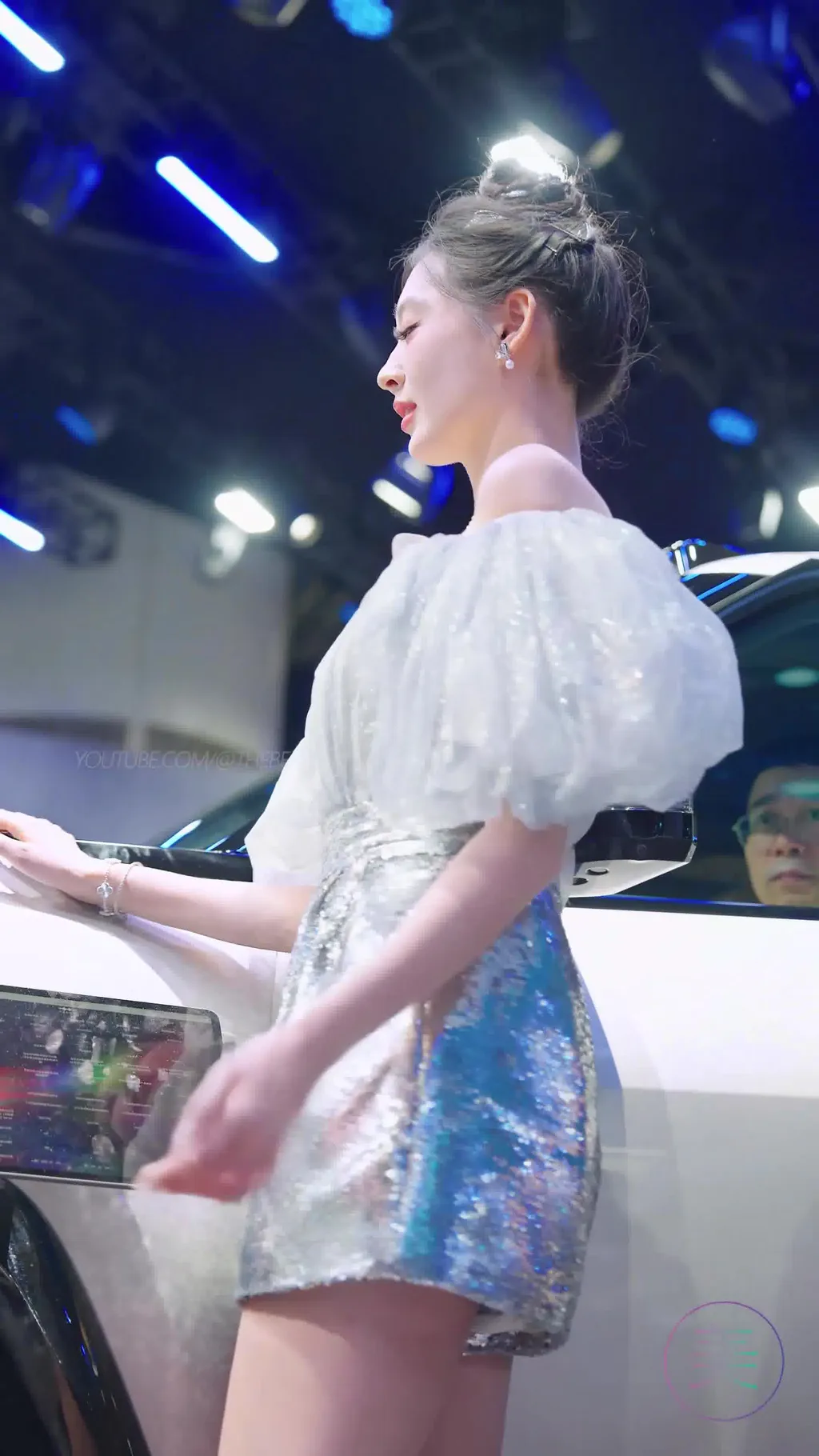 图片[3]-精选NO.1697 2024 广州车展 网荭美女车模 beautyleg LOOKBOOK 88[30P]-草丛看图