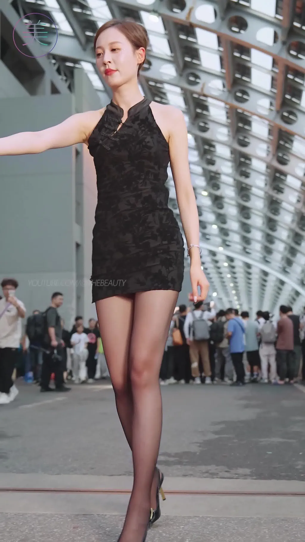 图片[4]-精选NO.1701 2024 广州车展 网荭美女车模 beautyleg LOOKBOOK 92[30P]-草丛看图