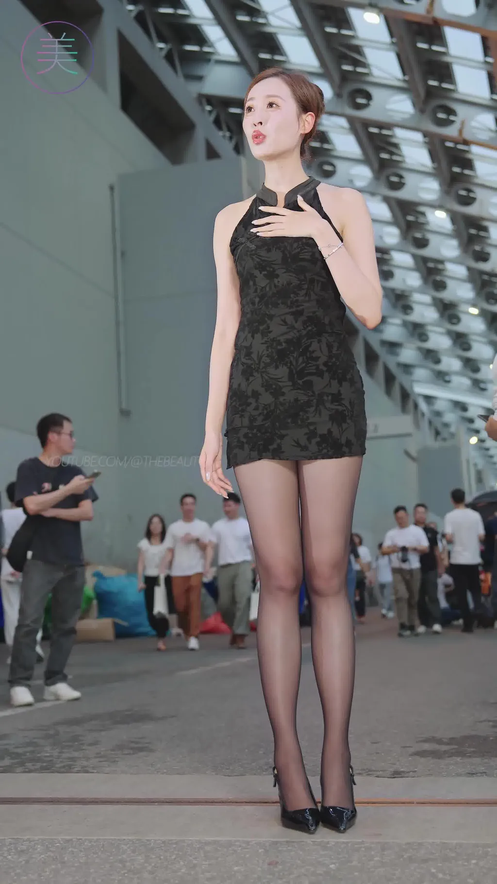 图片[6]-精选NO.1701 2024 广州车展 网荭美女车模 beautyleg LOOKBOOK 92[30P]-草丛看图