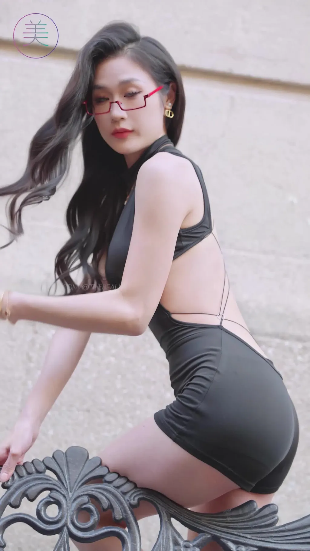 图片[2]-精选NO.1688 2024 广州车展 网荭美女车模 beautyleg LOOKBOOK 79[30P]-草丛看图