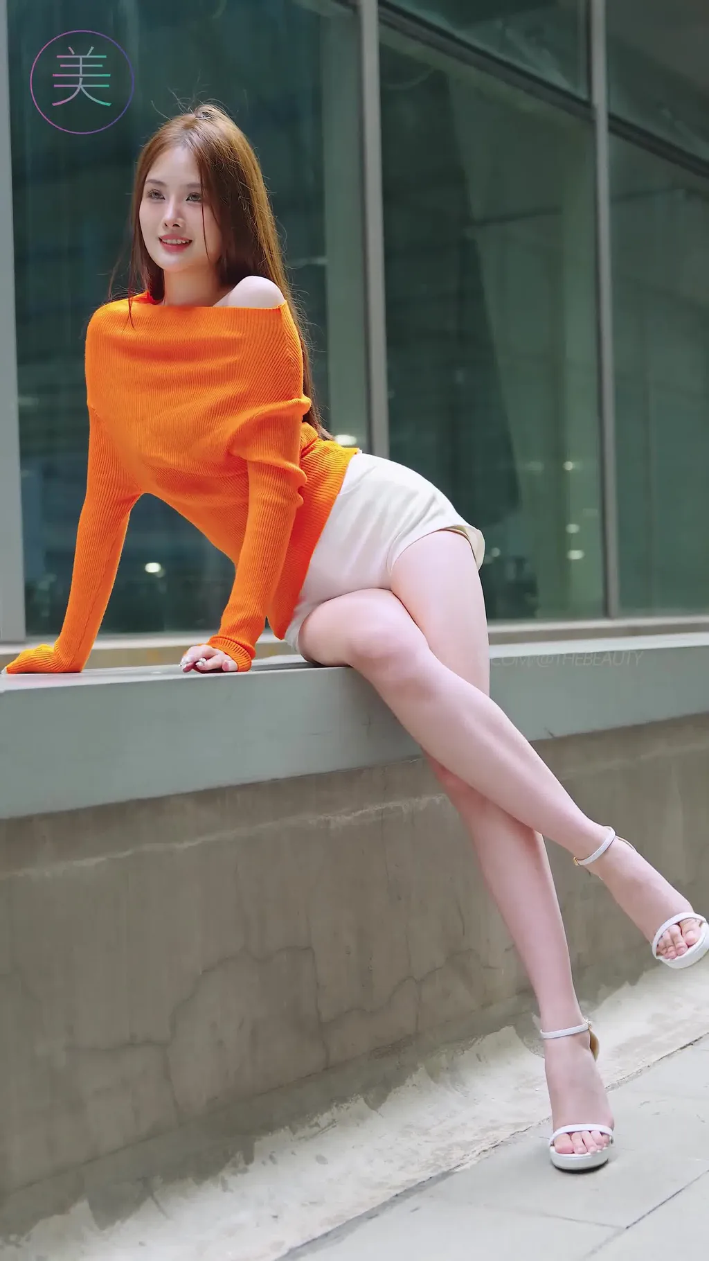 图片[1]-精选NO.1693 2024 广州车展 网荭美女车模 beautyleg LOOKBOOK 84[30P]-草丛看图