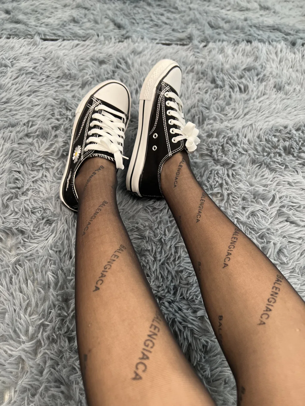 图片[3]-精选三禾摄影 NO.061 字母黑丝 帆布鞋[123P]-草丛看图