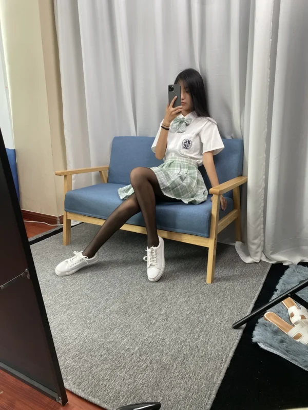 三禾摄影 NO.063 JK套装 黑丝[105P]-草丛看图