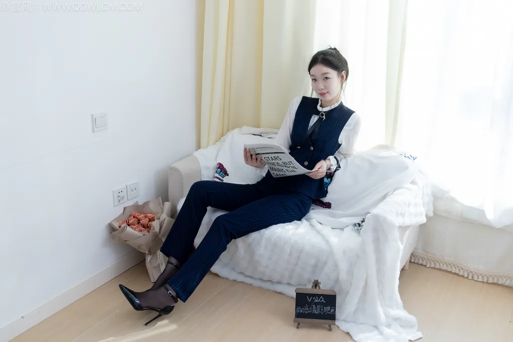 图片[5]-精选勿恋传媒 NO.2578 水密桃-高跟鞋、薄黑丝、银行至服、裤里丝[157P]-草丛看图