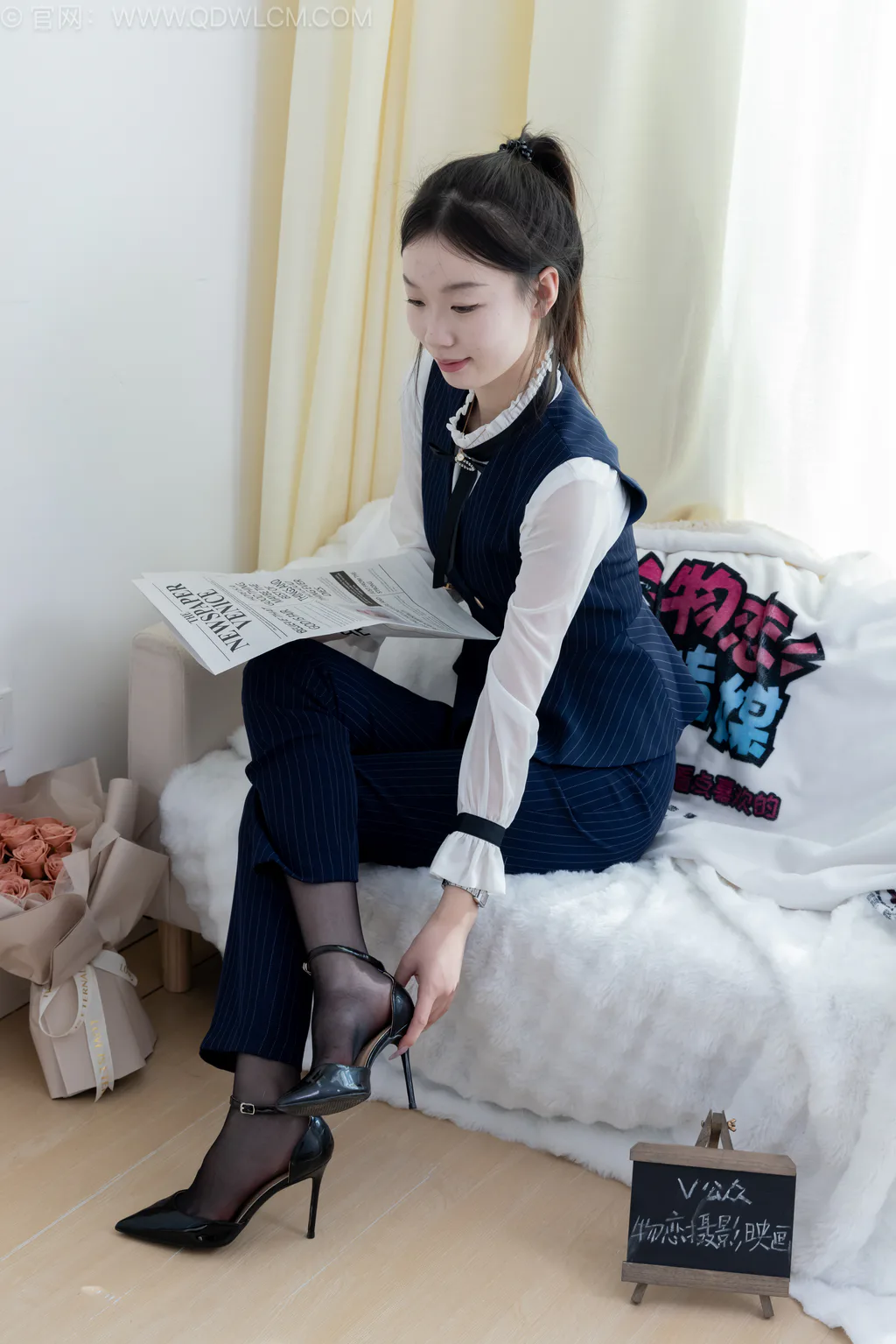 图片[8]-精选勿恋传媒 NO.2578 水密桃-高跟鞋、薄黑丝、银行至服、裤里丝[157P]-草丛看图