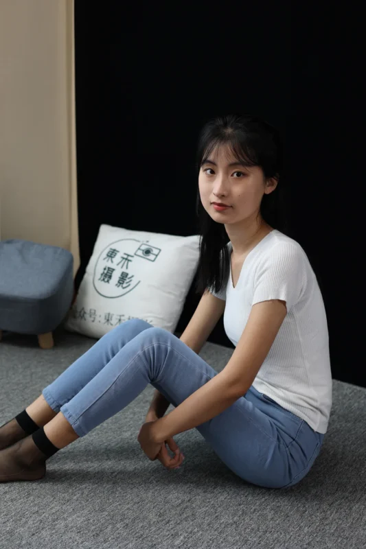 精选三禾摄影 NO.065 牛仔裤 短丝 棉袜[198P]-草丛看图