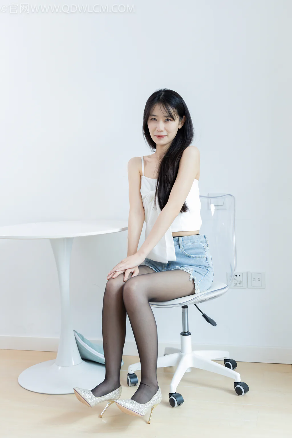 图片[6]-精选勿恋传媒 NO.2594 菜菜-高跟鞋、薄黑丝、裸足[154P]-草丛看图