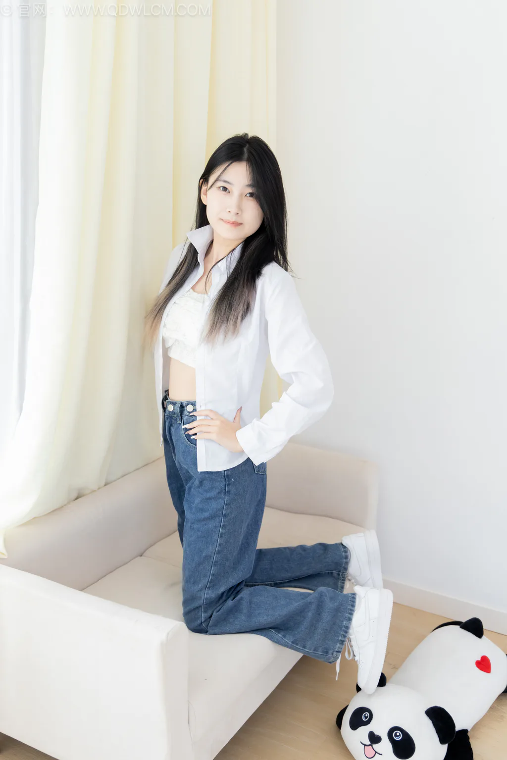 图片[6]-精选勿恋传媒 NO.2604 贝壳-板鞋、纯白高筒棉袜、裸足[155P]-草丛看图