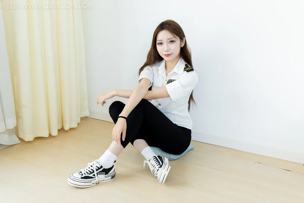 图片[5]-精选勿恋传媒 NO.2615 泡泡-帆布鞋、白棉袜[155P]-草丛看图