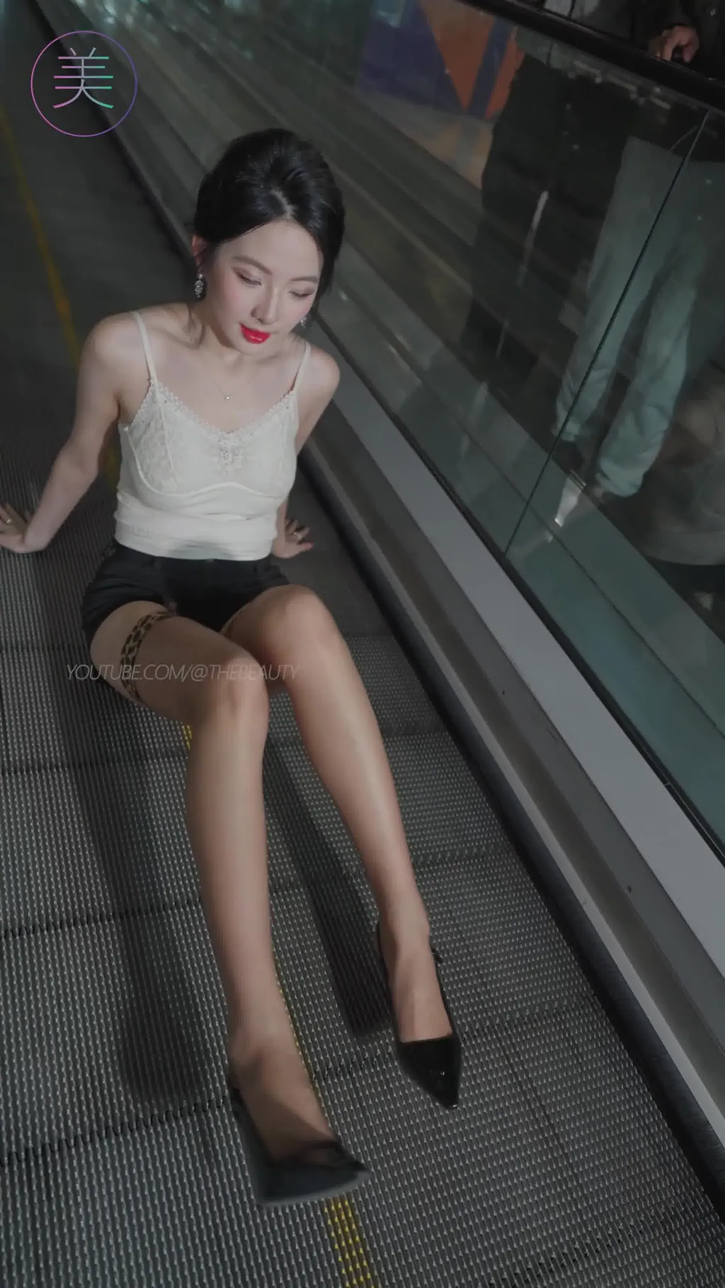 图片[2]-精选NO.1609 2024 广州车展 网荭美女车模 beautyleg LOOKBOOK 65[30P]-草丛看图