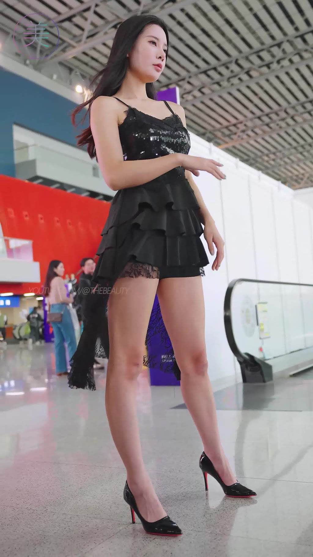 图片[6]-精选NO.1581 2024 广州车展 网荭美女车模 beautyleg LOOKBOOK 37[30P]-草丛看图