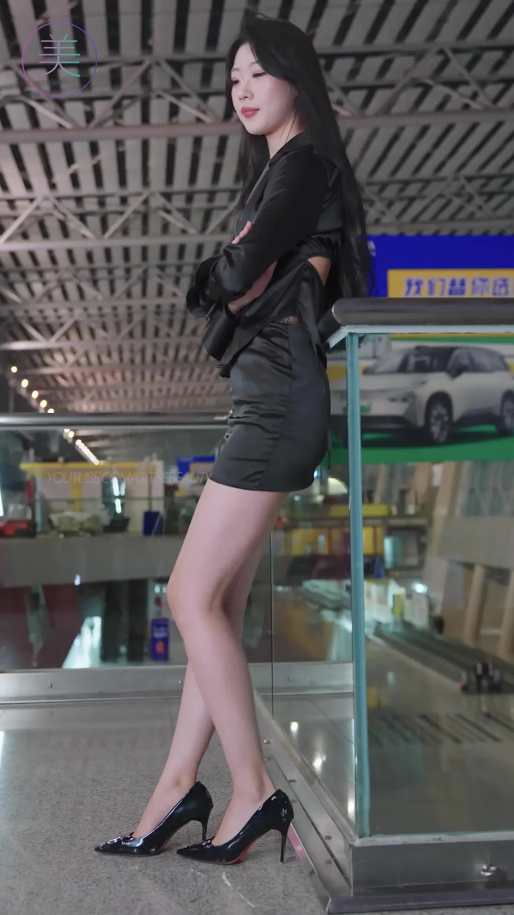 图片[2]-精选NO.1608 2024 广州车展 网荭美女车模 beautyleg LOOKBOOK 64[30P]-草丛看图