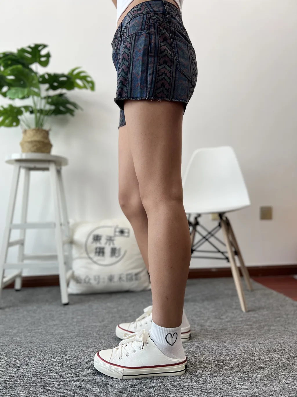 图片[2]-精选三禾摄影 NO.036 休闲短裤 棉袜[122P]-草丛看图