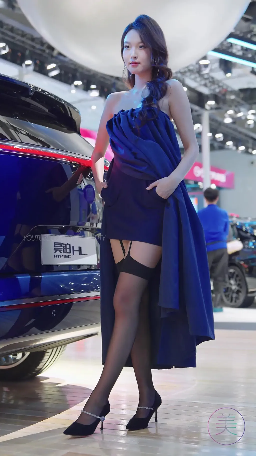 图片[3]-精选NO.1605 2024 广州车展 网荭美女车模 beautyleg LOOKBOOK 61[30P]-草丛看图