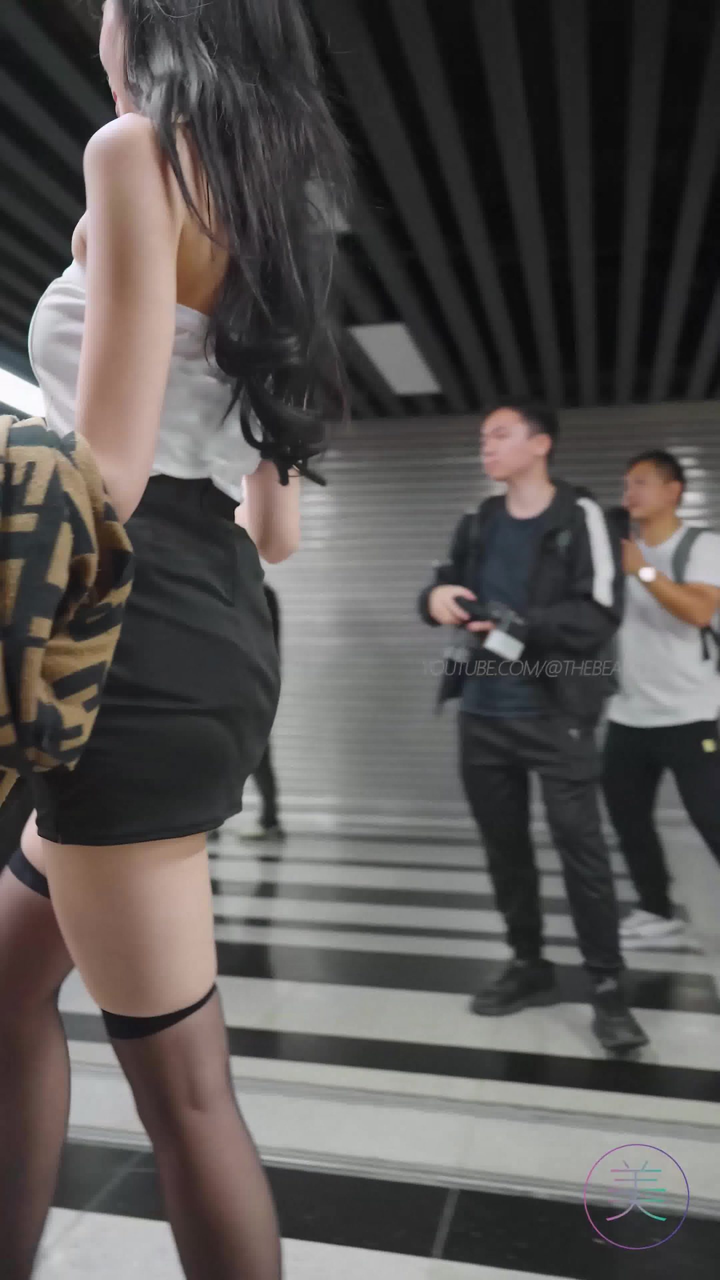 图片[6]-精选NO.1595 2024 广州车展 网荭美女车模[30P]-草丛看图