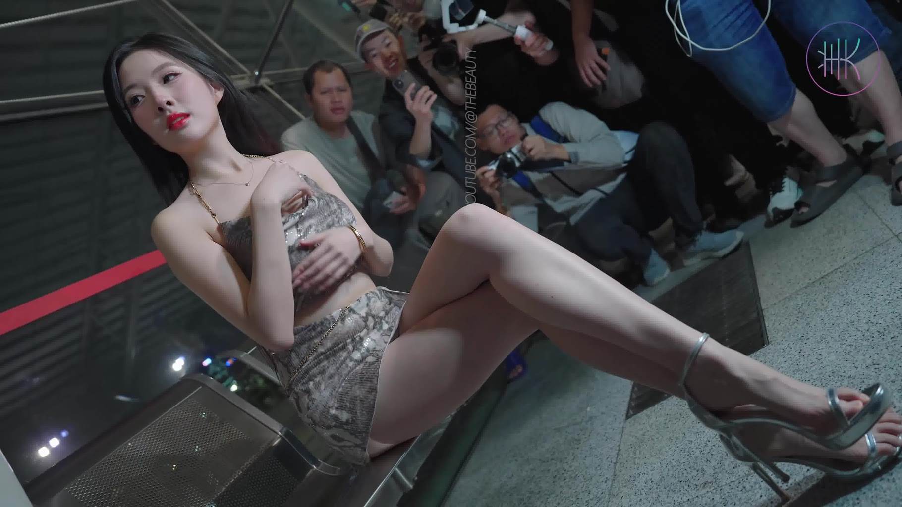 图片[4]-精选NO.1578 2024 广州车展 网荭美女车模 beautyleg LOOKBOOK 34[30P]-草丛看图
