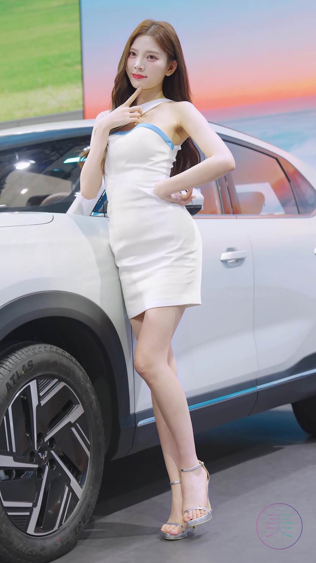 图片[6]-精选NO.1569 2024 广州车展 网荭美女车模 beautyleg LOOKBOOK 25[30P]-草丛看图