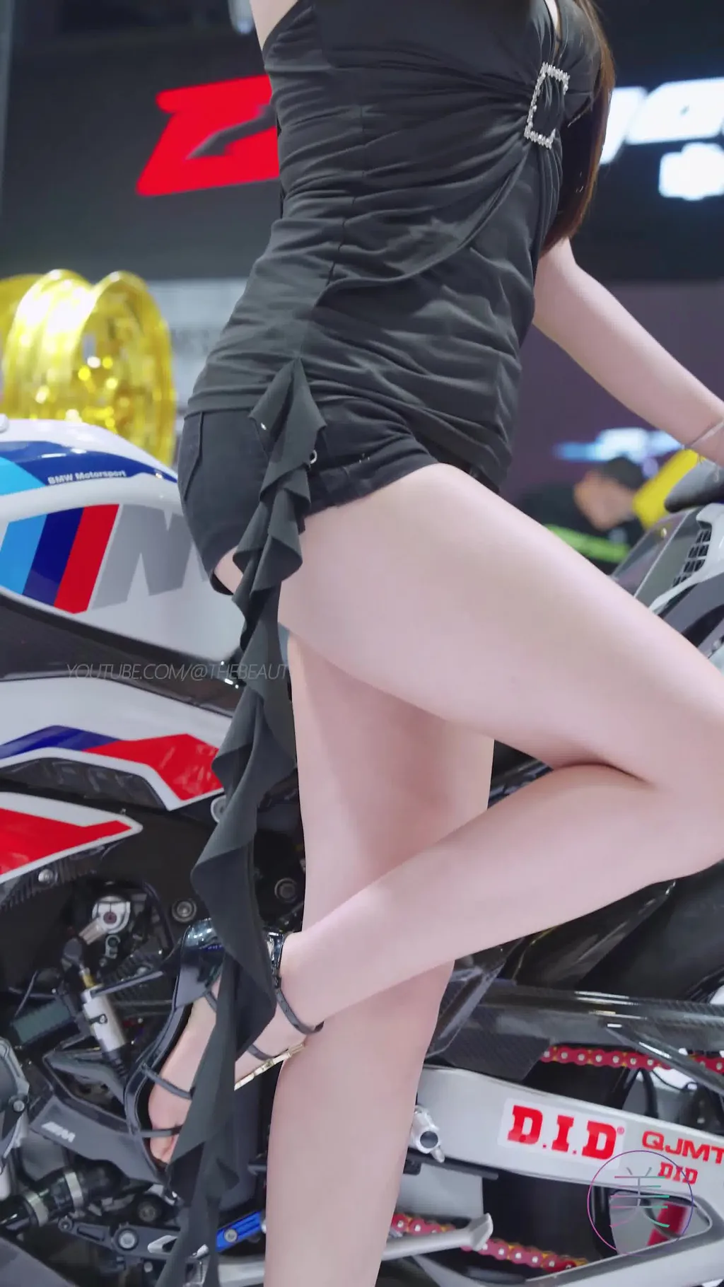 图片[2]-精选NO.1616 2024 重庆摩博会机车展 Racing Model LOOKBOOK 47[30P]-草丛看图