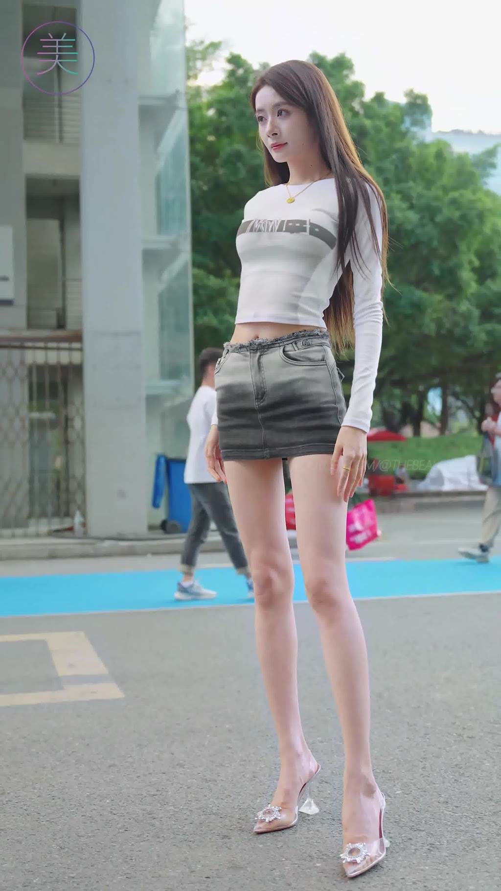 图片[3]-精选NO.1591 2024 广州车展 网荭美女车模 beautyleg LOOKBOOK 47[30P]-草丛看图