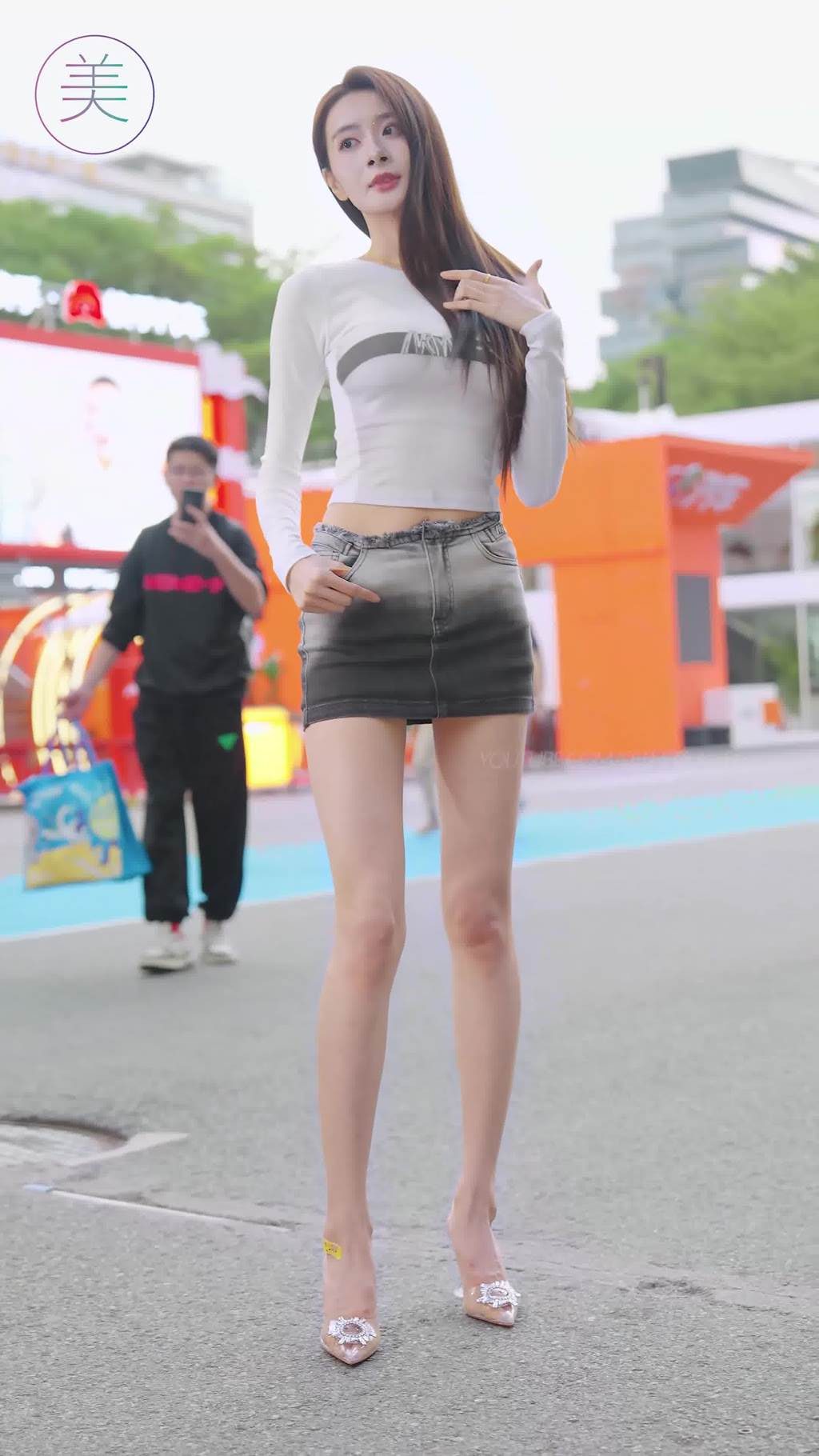 图片[5]-精选NO.1591 2024 广州车展 网荭美女车模 beautyleg LOOKBOOK 47[30P]-草丛看图