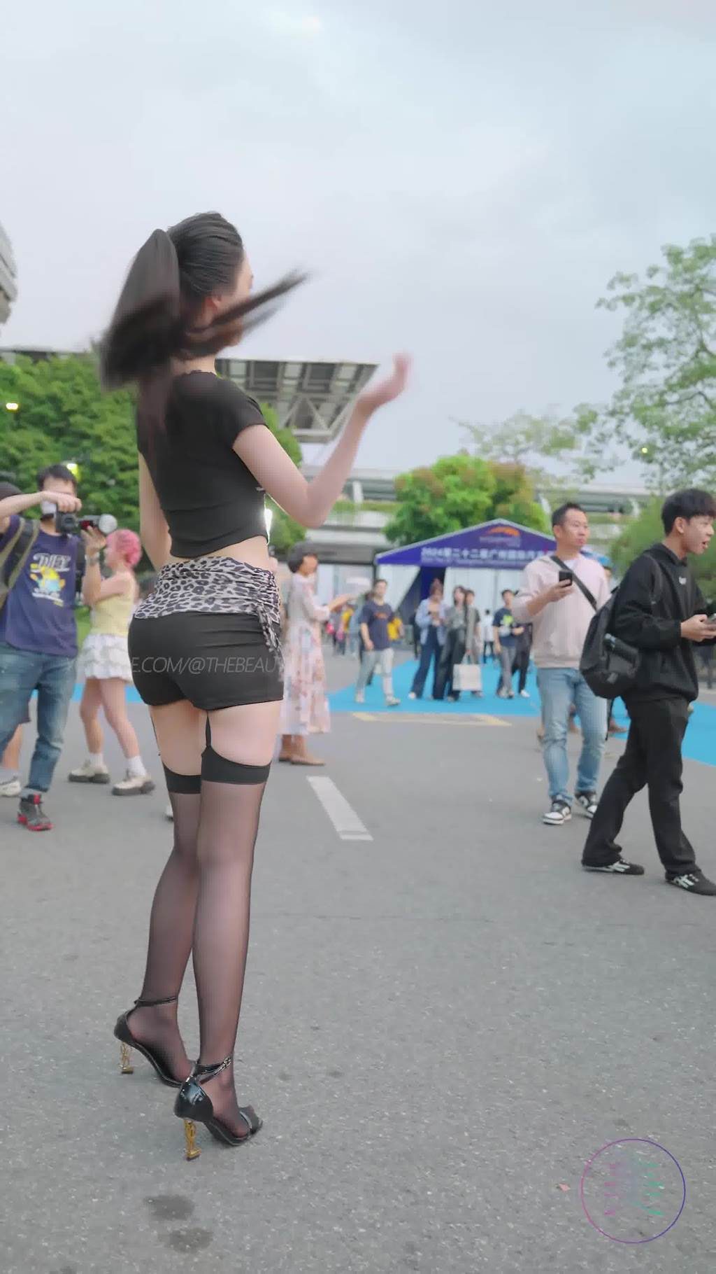 图片[4]-精选NO.1590 2024 广州车展 网荭美女车模 beautyleg LOOKBOOK 46[30P]-草丛看图