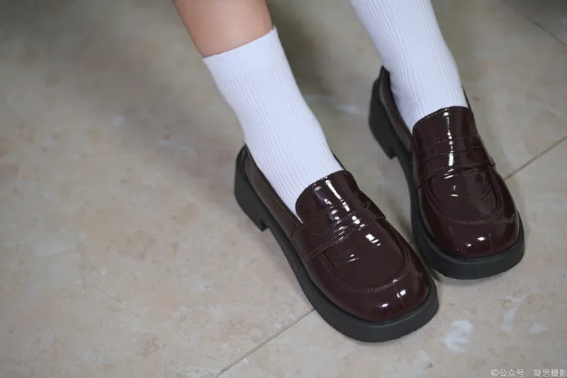 精选凝思摄影 NO.050 沅沅-连衣裙、短白袜、小皮鞋[145P]-草丛看图