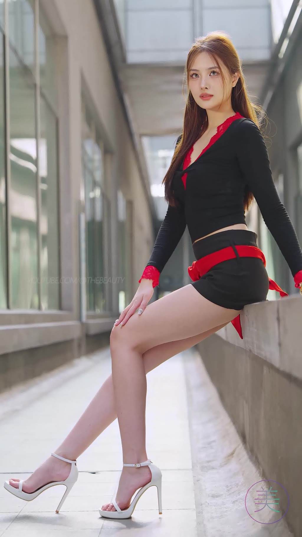 图片[1]-精选NO.1579 2024 广州车展 网荭美女车模 beautyleg LOOKBOOK 35[30P]-草丛看图