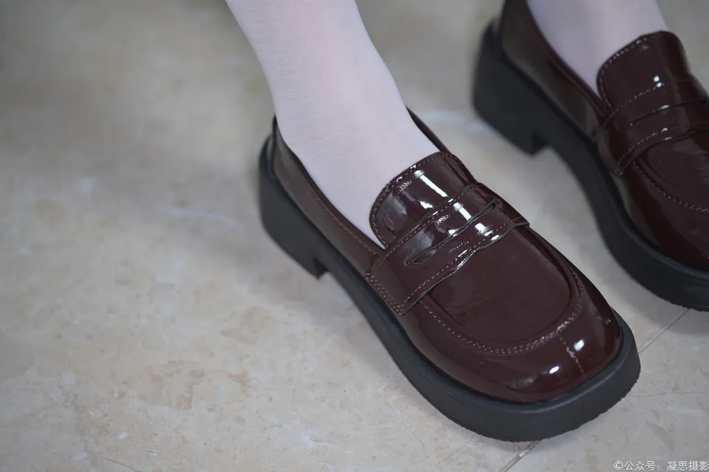 图片[3]-精选凝思摄影 NO.049 沅沅-JK至服、小腿袜、小皮鞋[140P]-草丛看图