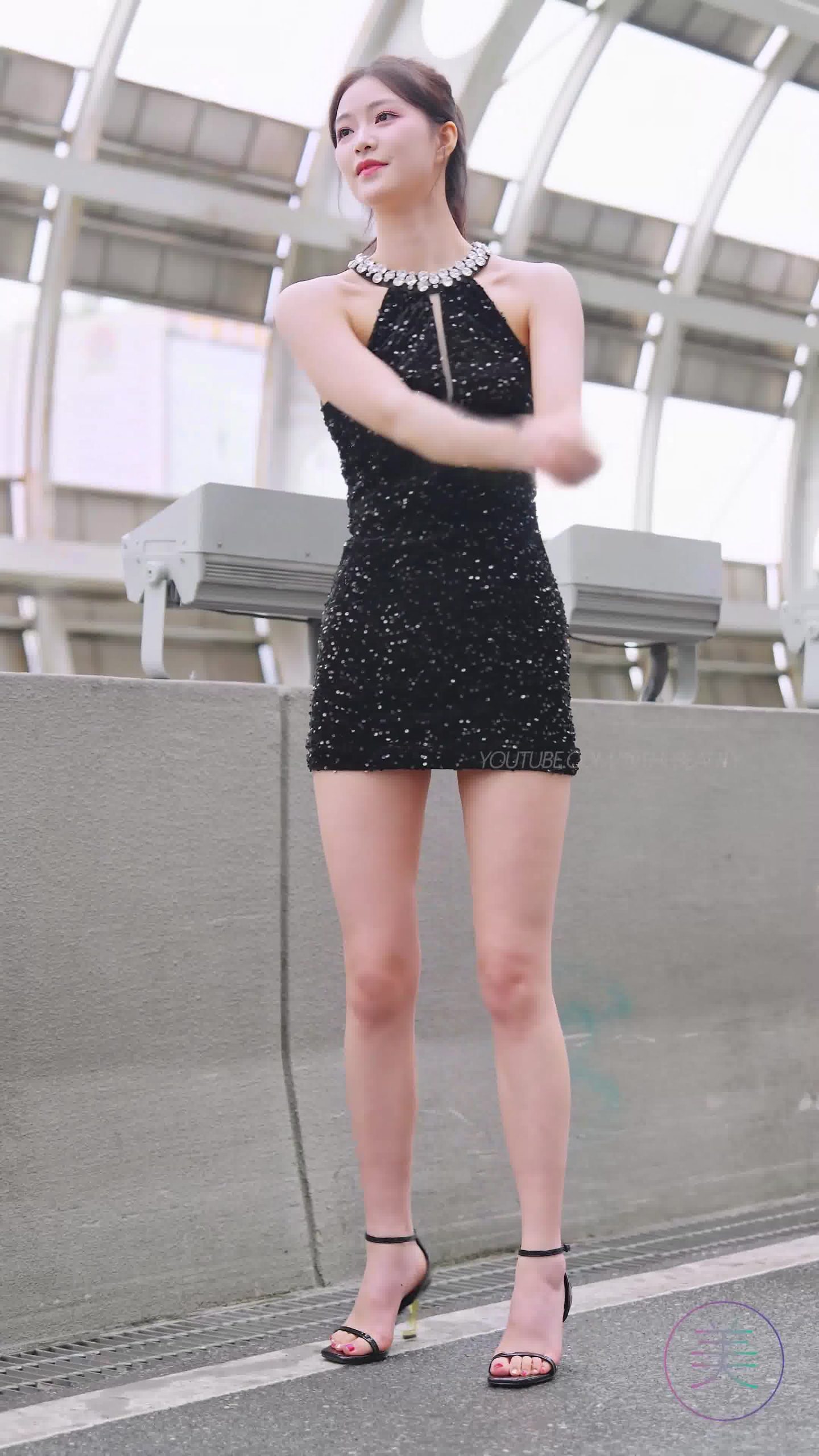 图片[5]-精选NO.1596 2024 广州车展 网荭美女车模 beautyleg LOOKBOOK 52[30P]-草丛看图