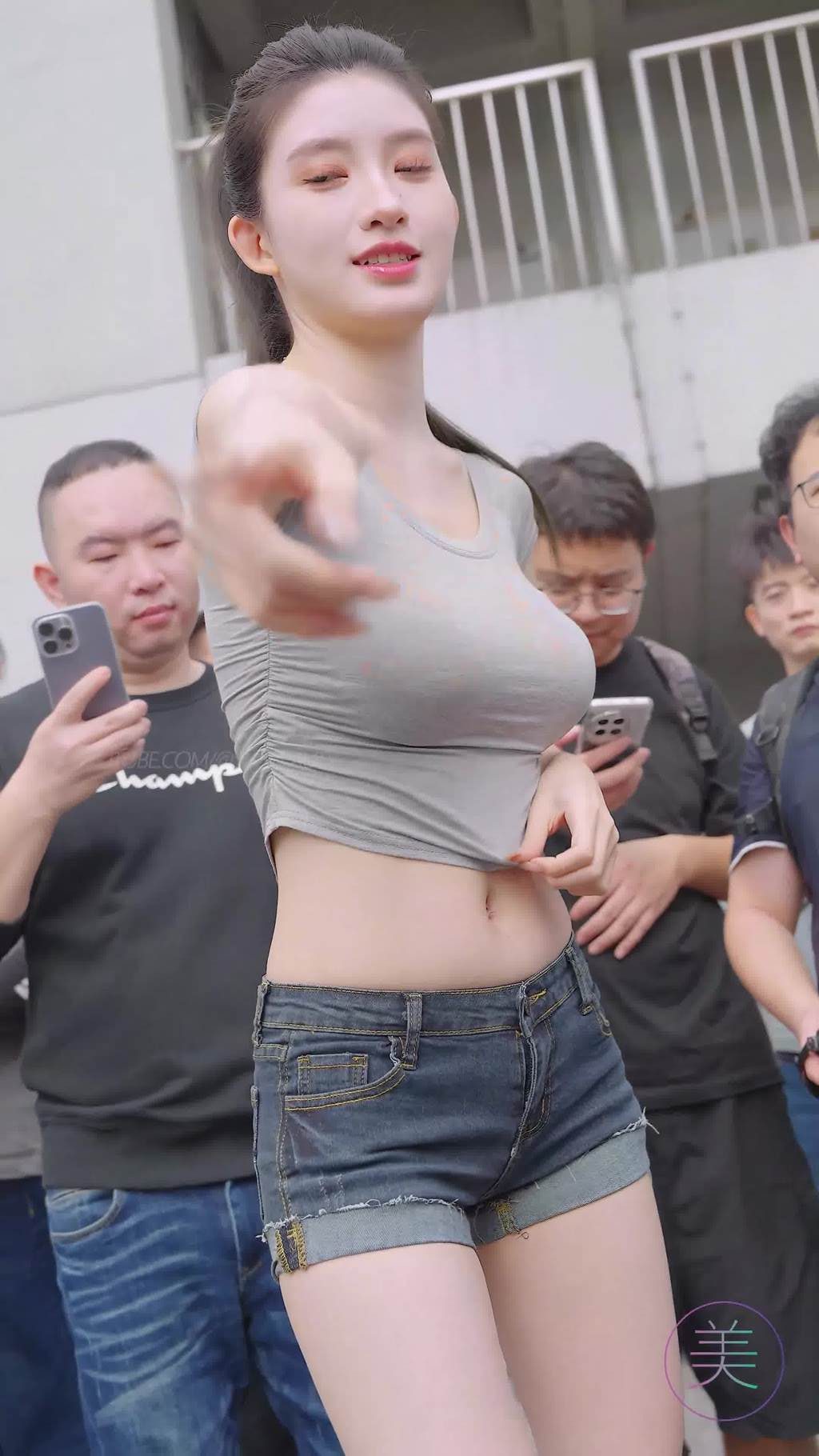 图片[1]-精选NO.1565 2024 广州车展 网荭美女车模 beautyleg LOOKBOOK 21[30P]-草丛看图